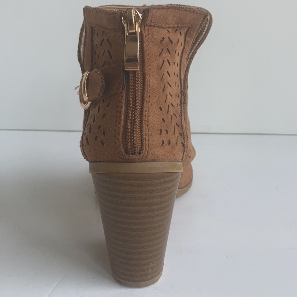Love to Love You tan booties 4” heel open toe side gold buckle back zip - Picture 10 of 16